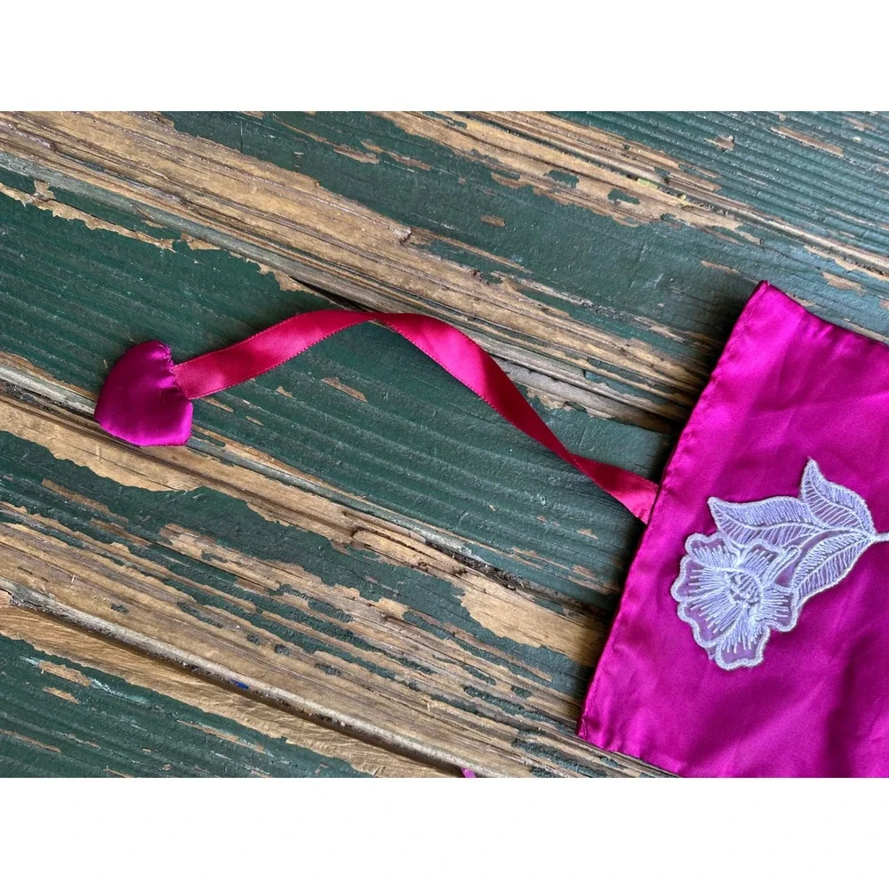 Vintage Fuchsia Satin Jewelry Roll Travel Organizer Floral Lace Heart Charm Pink